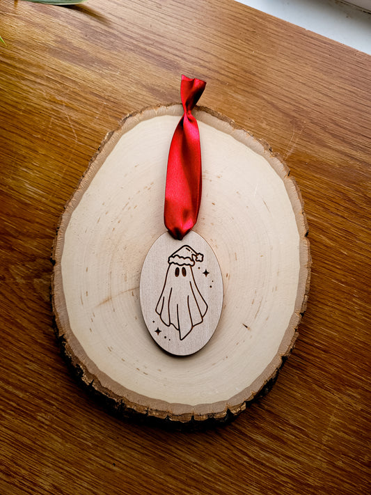 An Ornament - Santa Ghosty (Oval Wood)